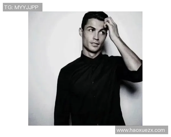 头像球星足球精彩瞬间展现绿茵场上激情与力量魅力