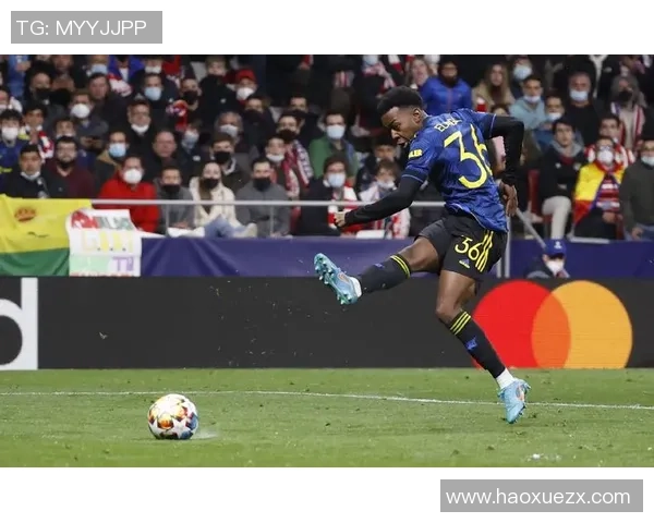 足球巨星星座解析：揭秘不同星座球员的竞技风格与赛场表现